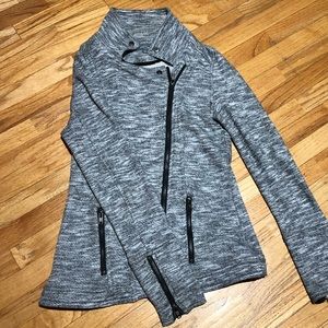 Fitted grey jacket